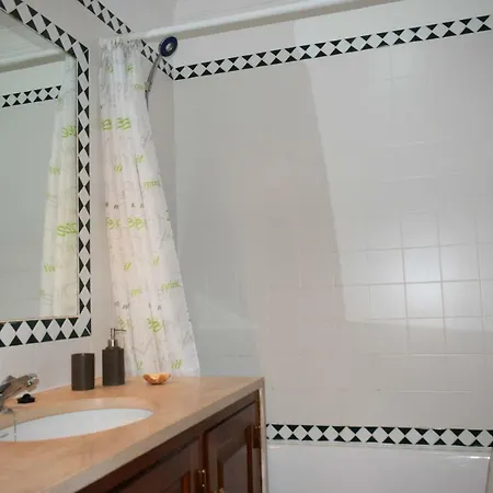 Urbanizacao Salgados شقة *